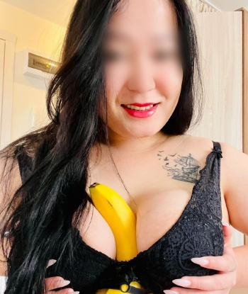 Живу в Москве и готова предложить тебе широкий спектр услуг. 💋 Я мастерски владею искусством массажа, могу погрузить тебя в океан релакса и наслаждения. 🙌 Ты также можешь насладиться моим огненным стриптизом и расслабиться после напряженного дня. 😍 В общении я дружелюбная и открытая, готова тебя выслушать и понять. ✨ Если ты хочешь окунуться в мир наслаждения и непринужденности, то со мной ты на правильном пути. 🌟 Ознакомься с моими фото и отзывами, и ты поймешь, что со мной ты окажешься на седьмом небе от наслаждения. 💖 Жду встречи с тобой, чтобы сделать наш вечер незабываемым! 🌹 Мила
